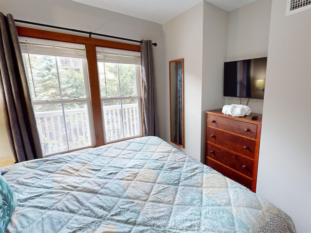 Allegheny Springs #104 - Brigham One Bedroom Condo Vacation Rental in Snowshoe - RedAwning