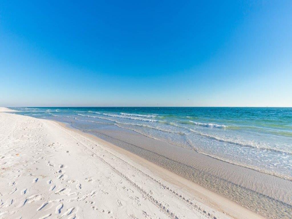 Royal Gulf Beach & Racquet Club 5210 Vacation Rental in Gulf Shores - RedAwning