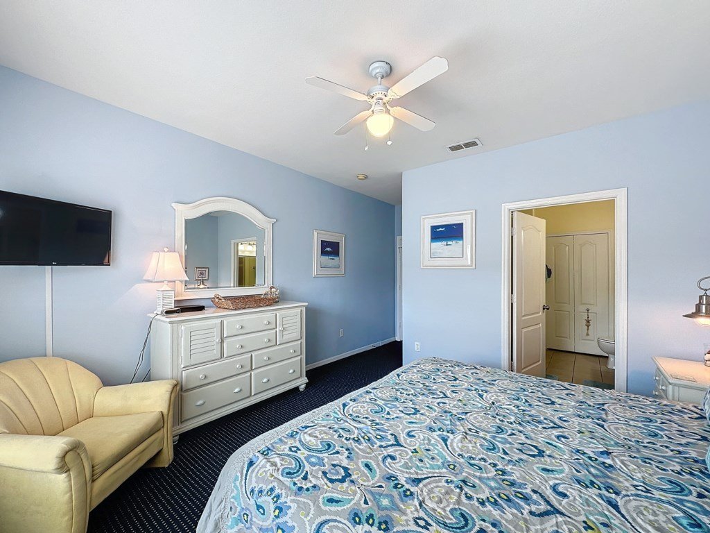 Two Bedroom Condo in Kissimmee near Disney Vacation Rental in Kissimmee - RedAwning