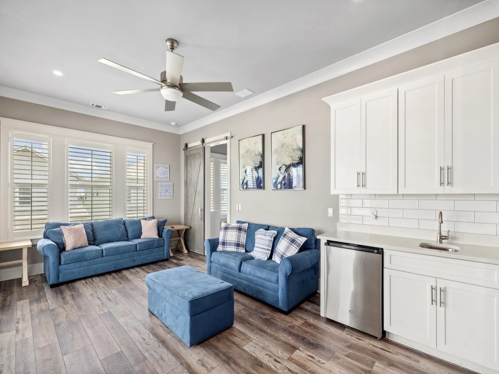 Sunset Serenade Vacation Rental in Navarre - RedAwning