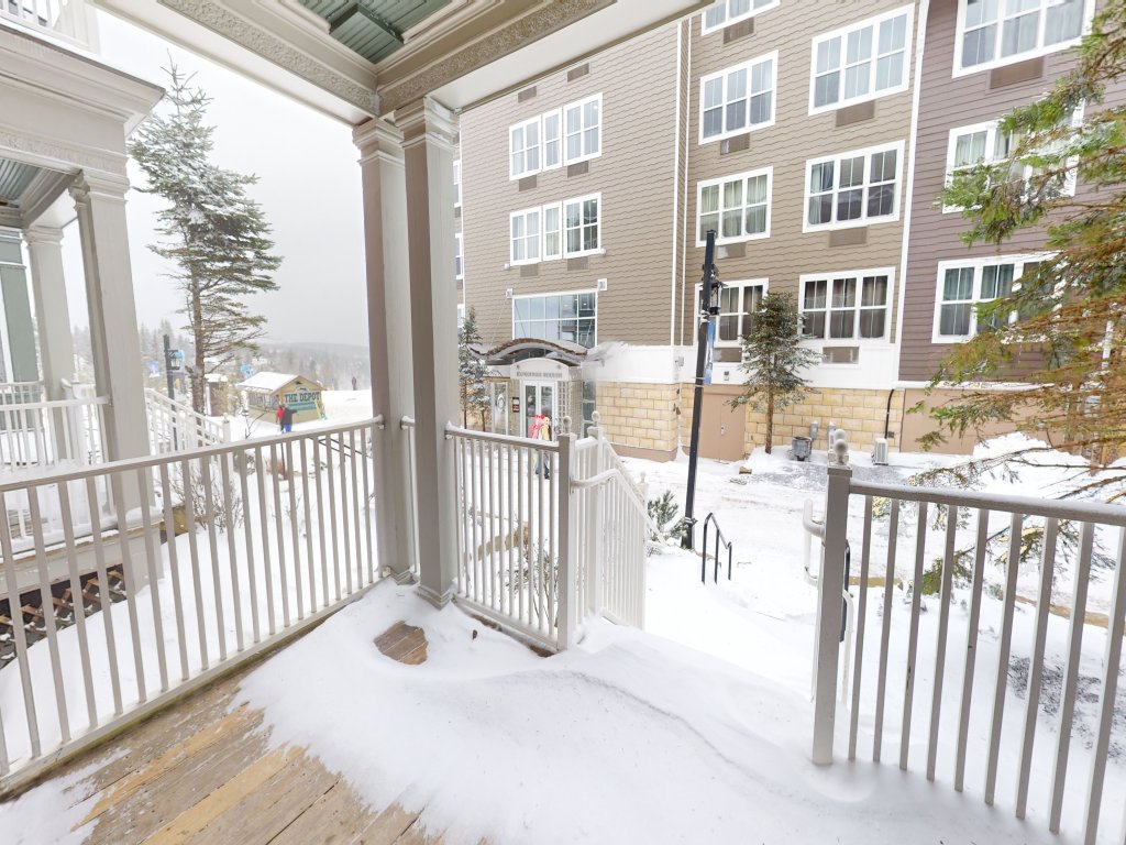 Seneca 115 - Brigham Studio Condo Vacation Rental in Snowshoe - RedAwning
