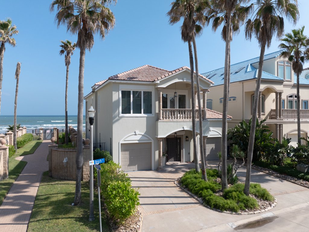 6416 Beach Drive Vacation Rental in South Padre Island - RedAwning