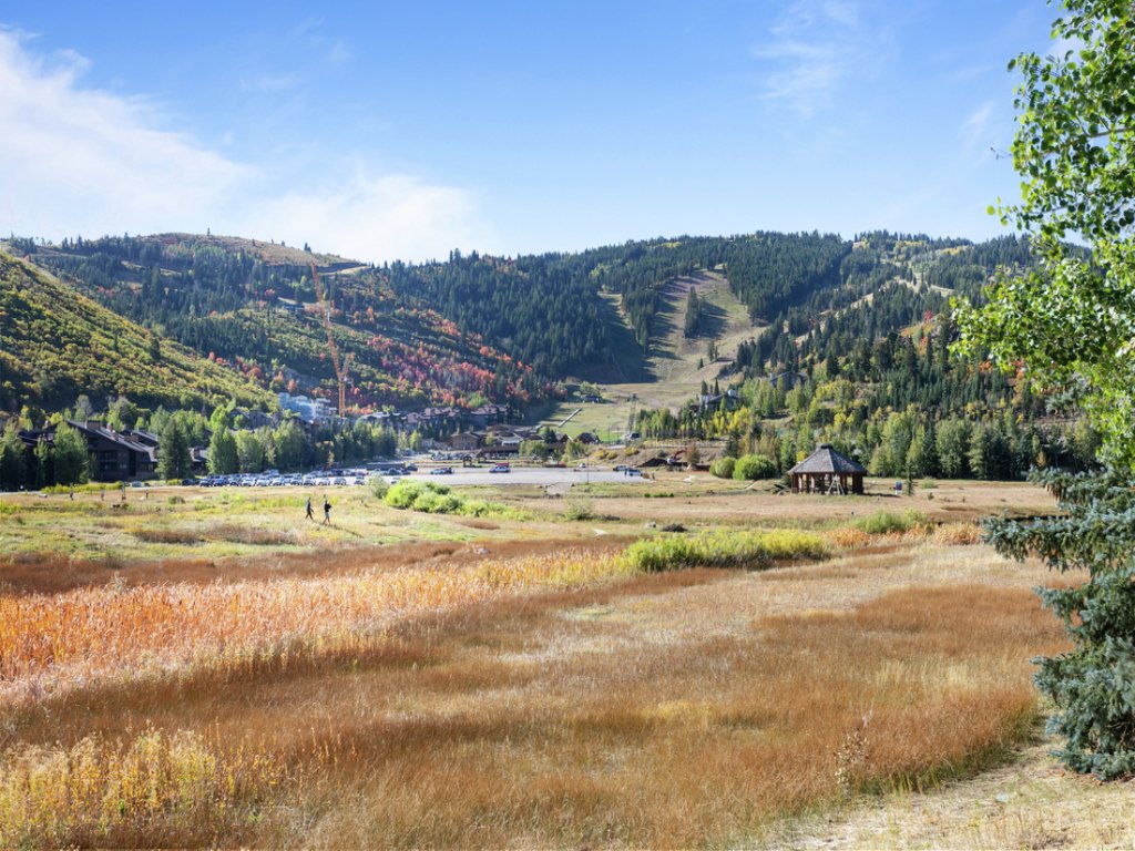 301 - Three Bedroom with Spa Bristlecone Vacation Rental in Park City - RedAwning
