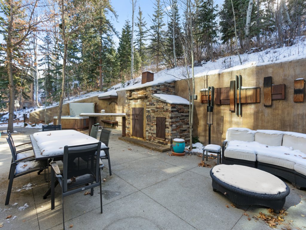 656 Coalition View Court - Private Home with Spa Vacation Rental in Park City - RedAwning