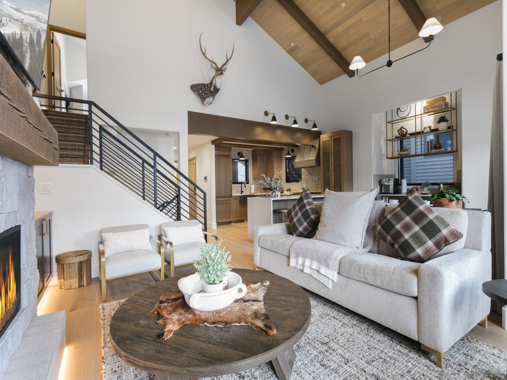 1072 - Three Bedroom with Spa Boulder Creek Vacation Rental in Park City - RedAwning