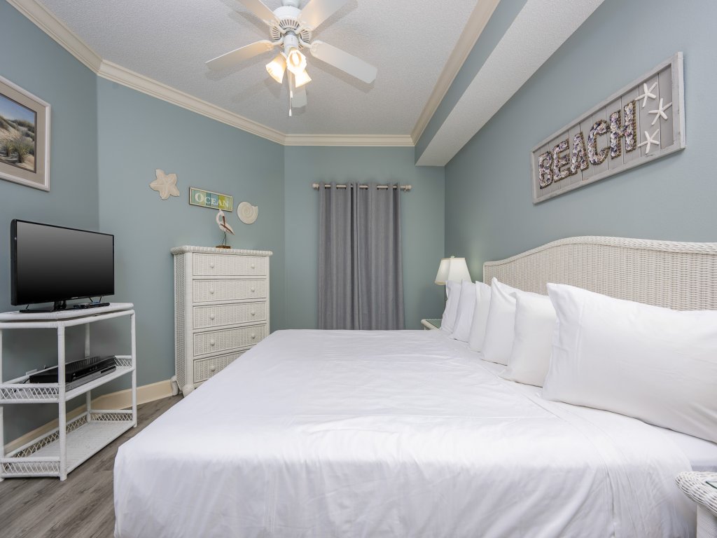 Phoenix on the Bay 1314 Vacation Rental in Orange Beach - RedAwning