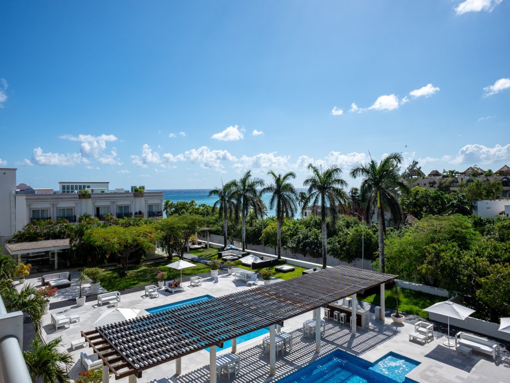 Magia Playa Penthouse 2D Vacation Rental - RedAwning