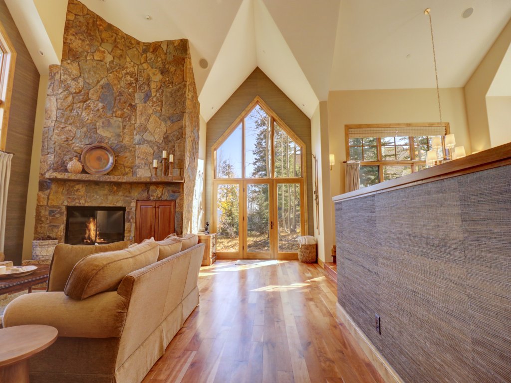 Peakside Escape 178 Vacation Rental in Silverthorne - RedAwning