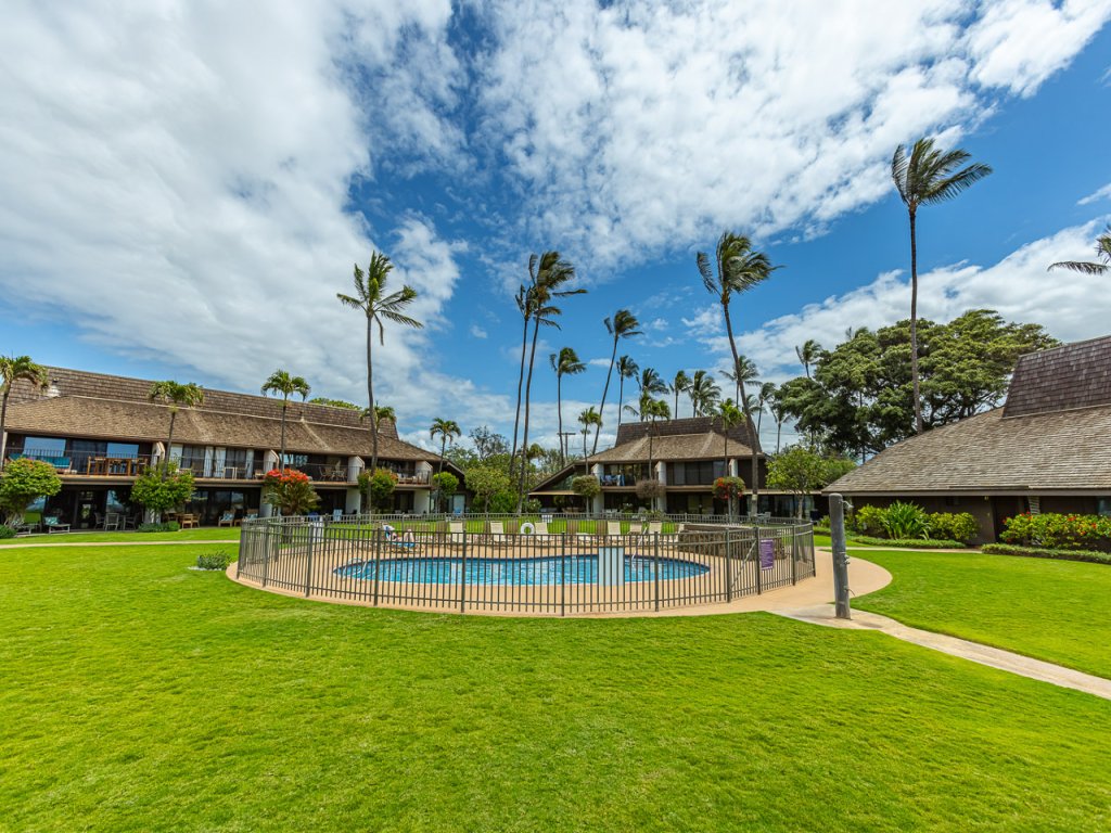 Maalaea Surf C10 Vacation Rental in Kihei - RedAwning