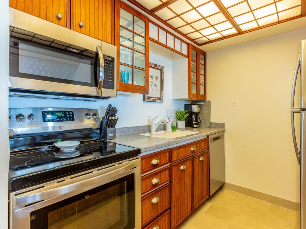 Maalaea Surf C10 Vacation Rental in Kihei - RedAwning