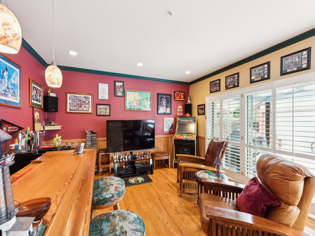 Coastal Getaway Vacation Rental in California - RedAwning