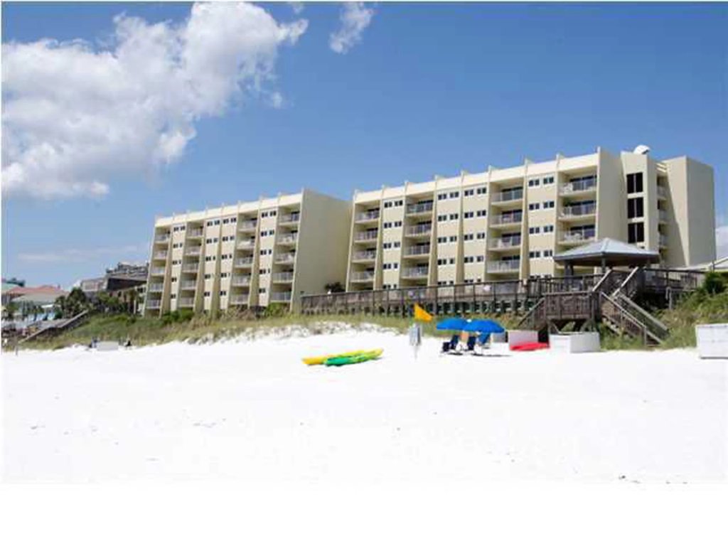 Beach House 401B Vacation Rental in Miramar Beach - RedAwning