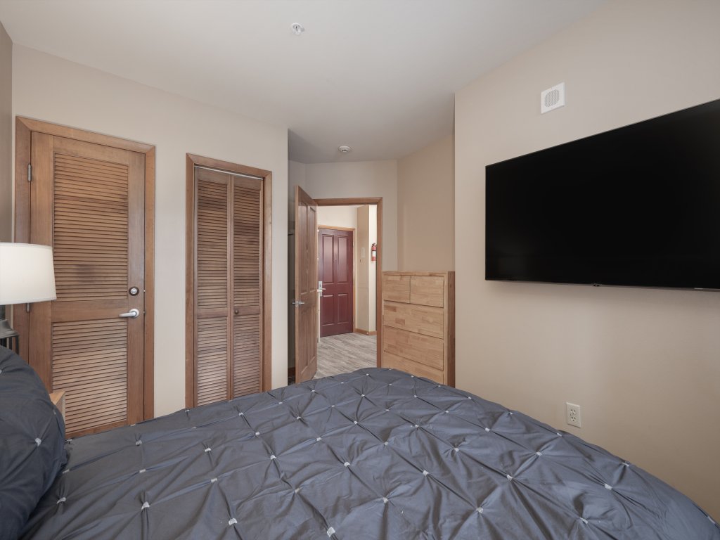 Premium Unit 2216 - One Bedroom - Zephyr Mountain Lodge Vacation Rental in Winter Park - RedAwning