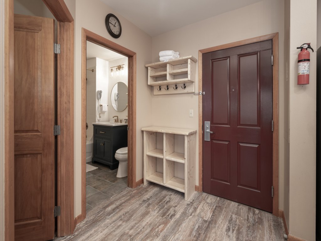 Premium Unit 2216 - One Bedroom - Zephyr Mountain Lodge Vacation Rental in Winter Park - RedAwning
