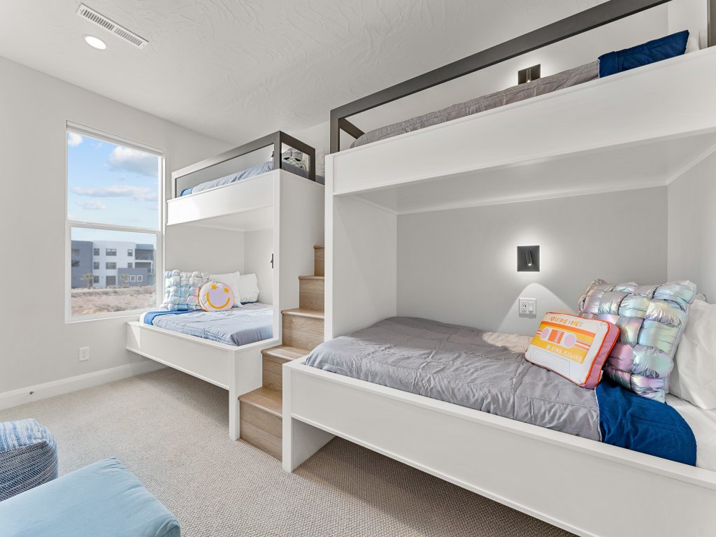 Your Happy House Vacation Rental in St. George - RedAwning