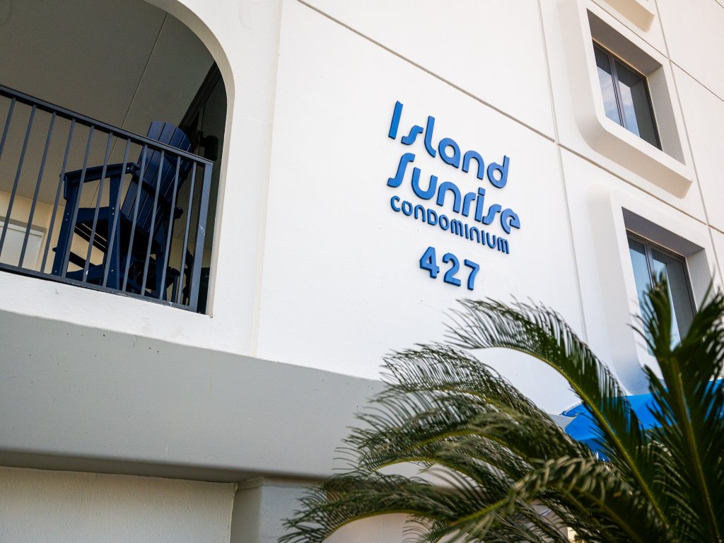 Island Sunrise 663 Vacation Rental in Gulf Shores - RedAwning