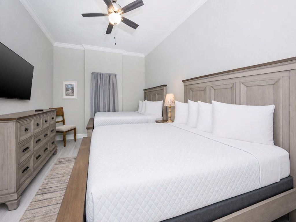 Phoenix Gulf Towers 1007 Vacation Rental in Orange Beach - RedAwning