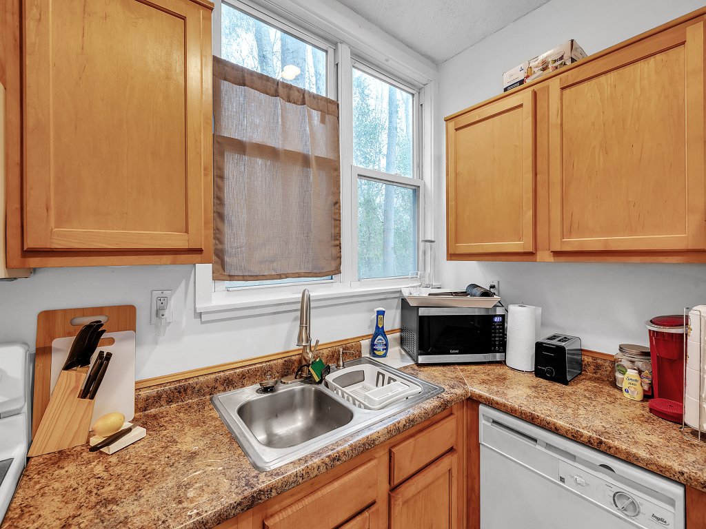 Cottage at the Last Mile - near downtown Vacation Rental in Savannah - RedAwning
