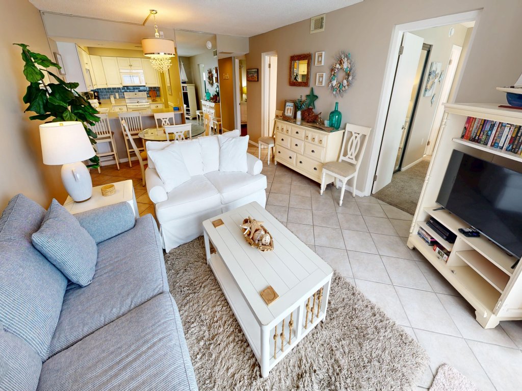 Beach House 501A Vacation Rental in Miramar Beach - RedAwning