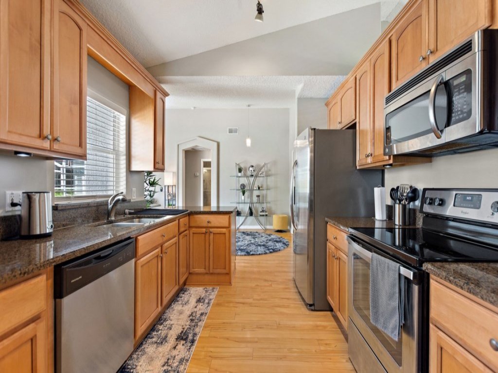 Waterview 3 bed in Sunridge Woods Vacation Rental in Davenport - RedAwning