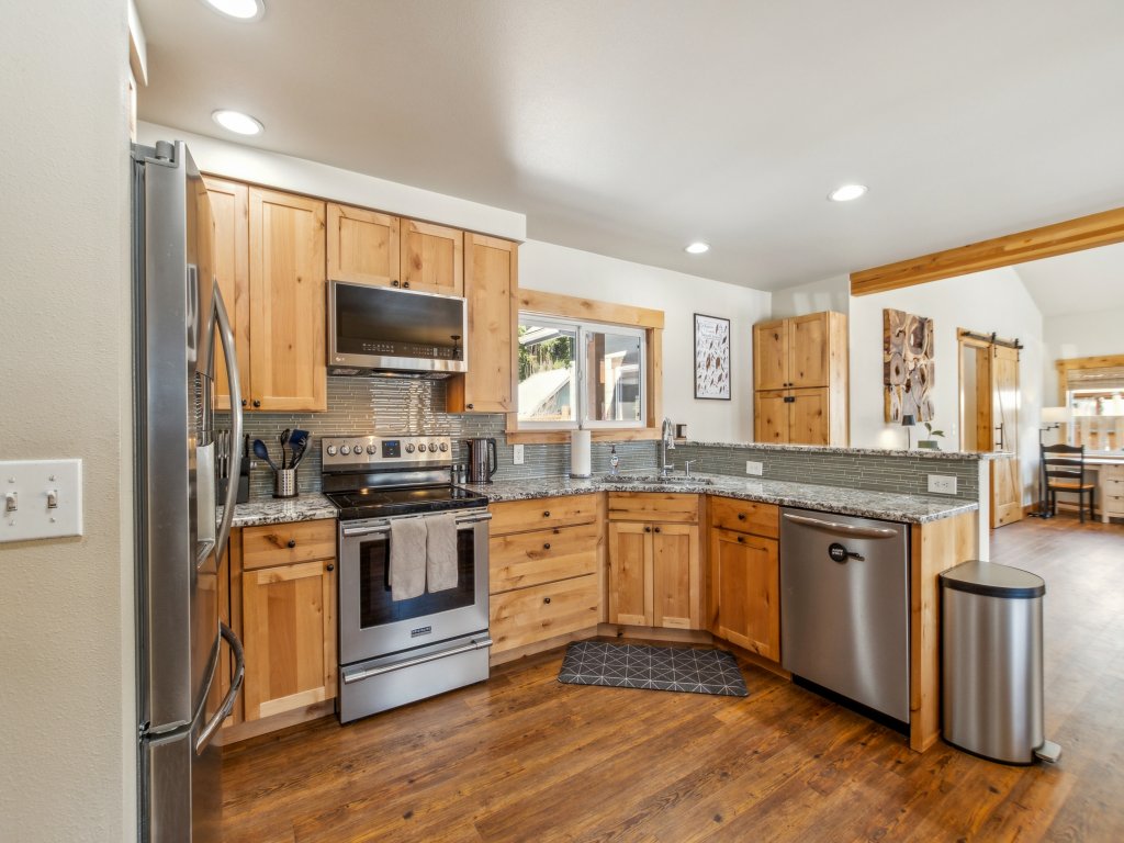 Mountain Home with Hot Tub, Sauna, and Game Room Vacation Rental in Ronald - RedAwning