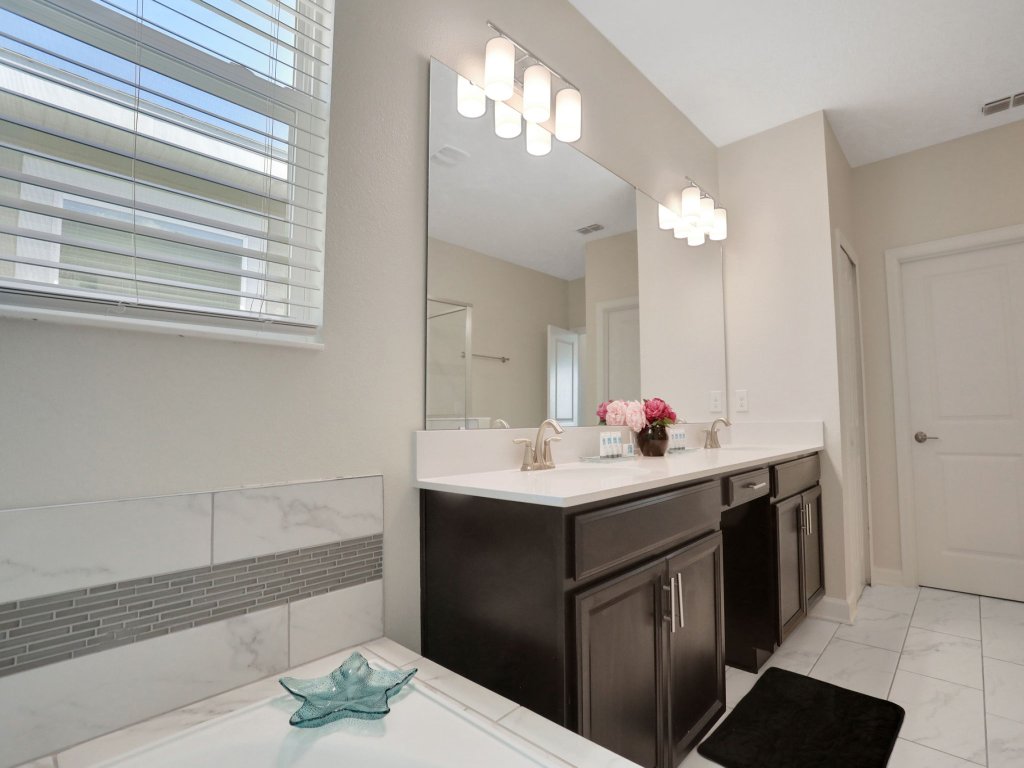 8966CCD-The Retreat at Championsgate Vacation Rental in Davenport - RedAwning