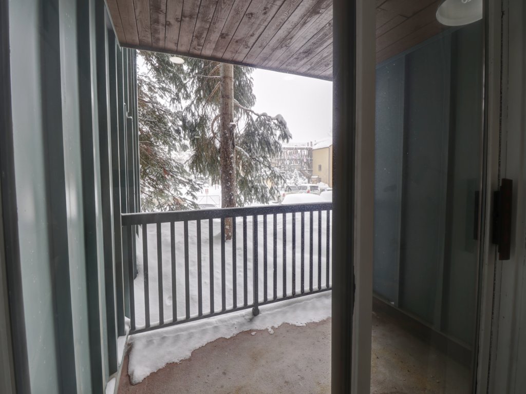 FP105 Foxpine Hotel Room Vacation Rental in Copper Mountain - RedAwning