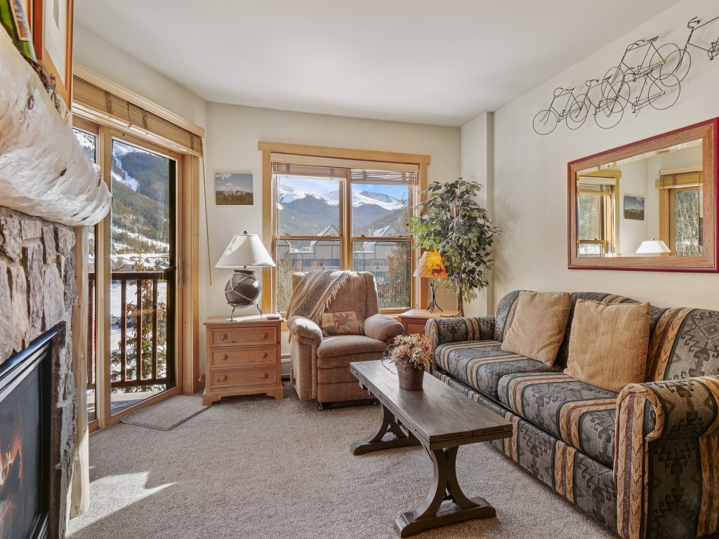 Copper Springs 1 Bedroom Condo #304 Vacation Rental in Copper Mountain - RedAwning