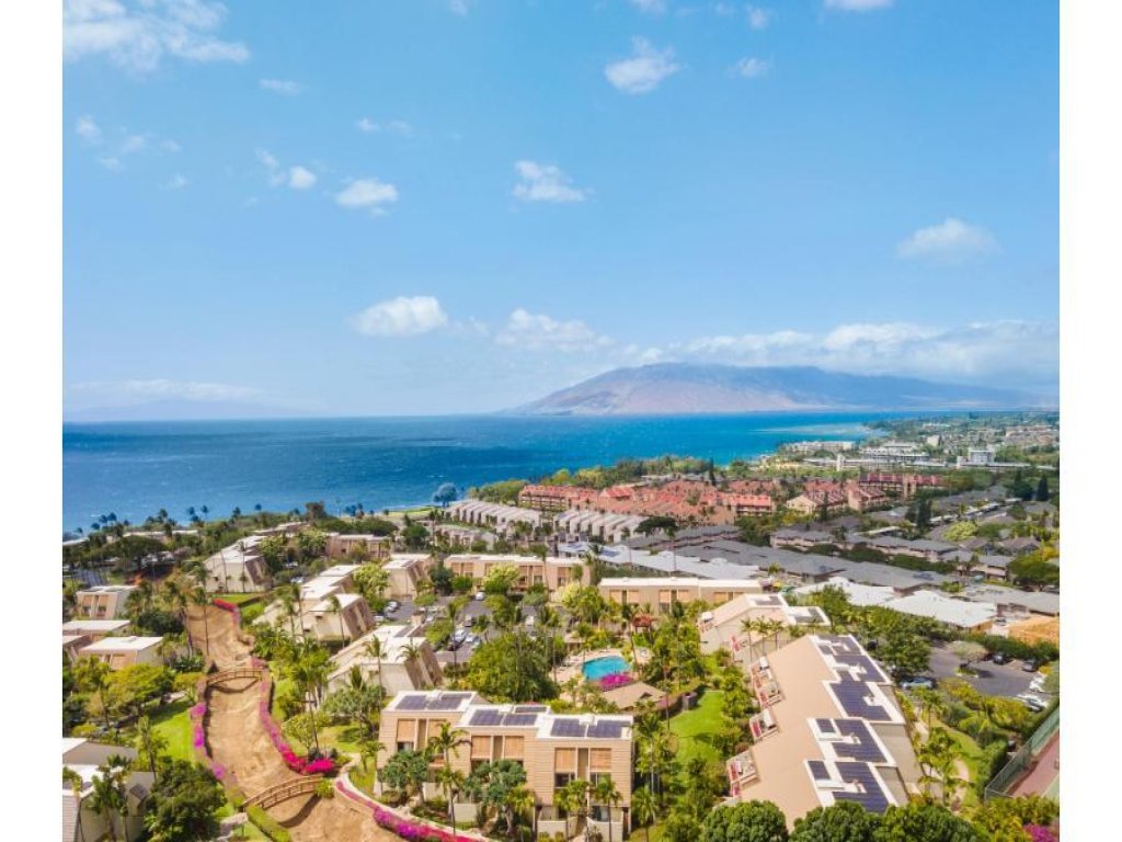 MAUI KAMAOLE, #A-106 Vacation Rental in Kihei - RedAwning