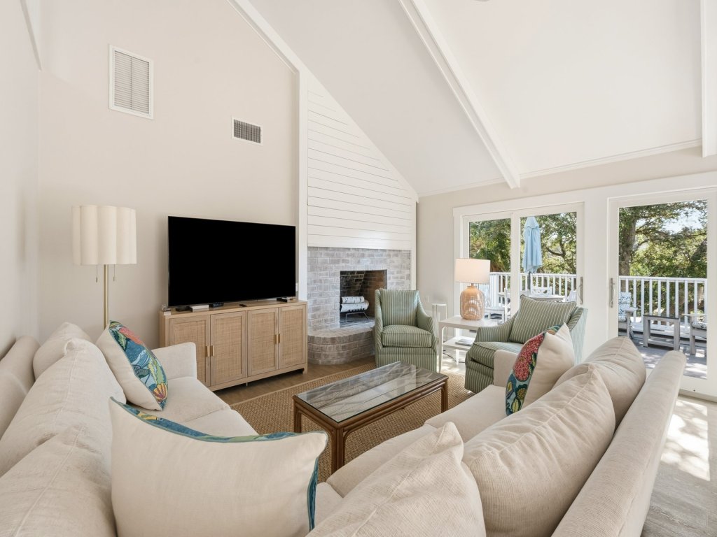 Hellenic Haven Vacation Rental in South Carolina - RedAwning