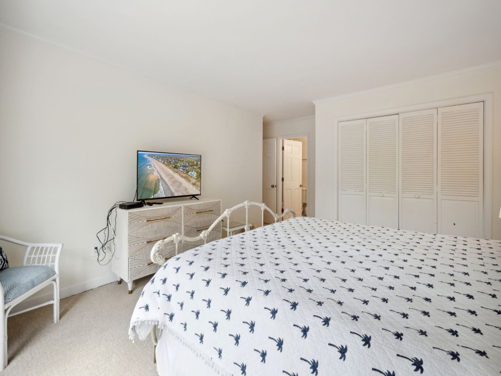 Hellenic Haven Vacation Rental in South Carolina - RedAwning