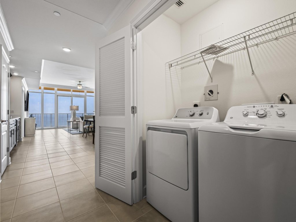 Phoenix Gulf Towers 1807 Vacation Rental in Orange Beach - RedAwning