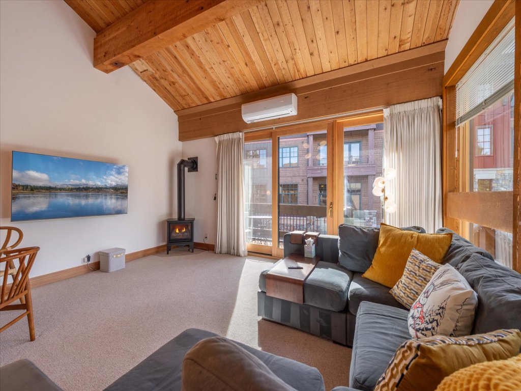 Timber Creek 309 Vacation Rental in Truckee - RedAwning