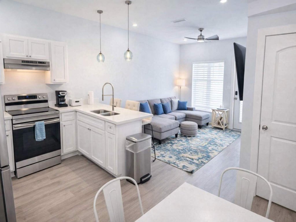 New 3BR Townhome | Sleeps 10 | 2 Levels | Bayside Vacation Rental in South Padre Island - RedAwning