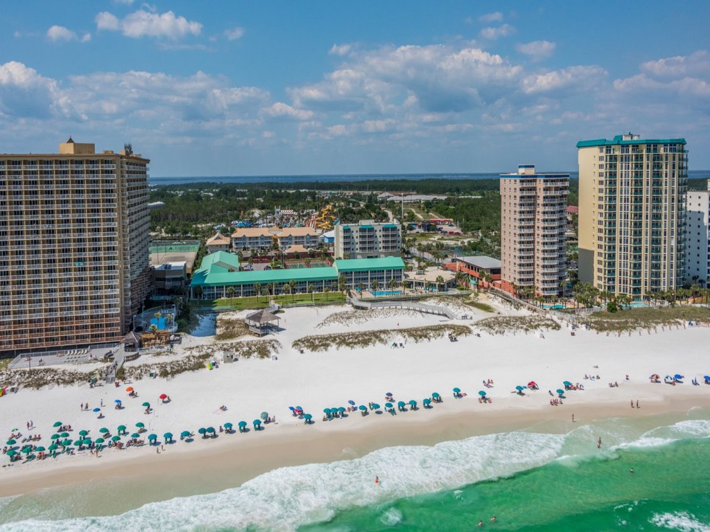 Pelican Beach 1218 Vacation Rental in Destin - RedAwning