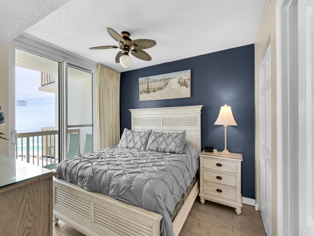 Pelican Beach 1218 Vacation Rental in Destin - RedAwning