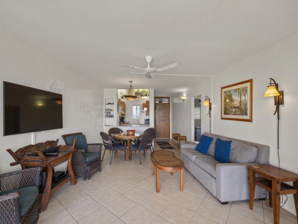 MENEHUNE SHORES #118 Vacation Rental in Hawaii - RedAwning