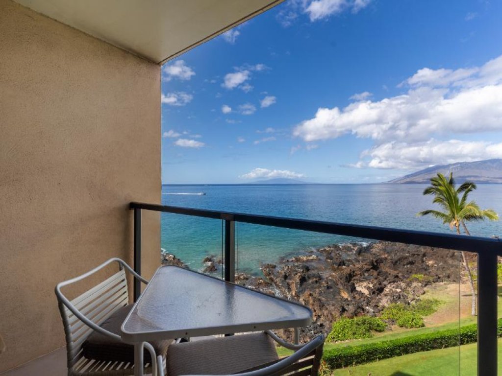 KIHEI SURFSIDE, #403** Vacation Rental in Hawaii - RedAwning