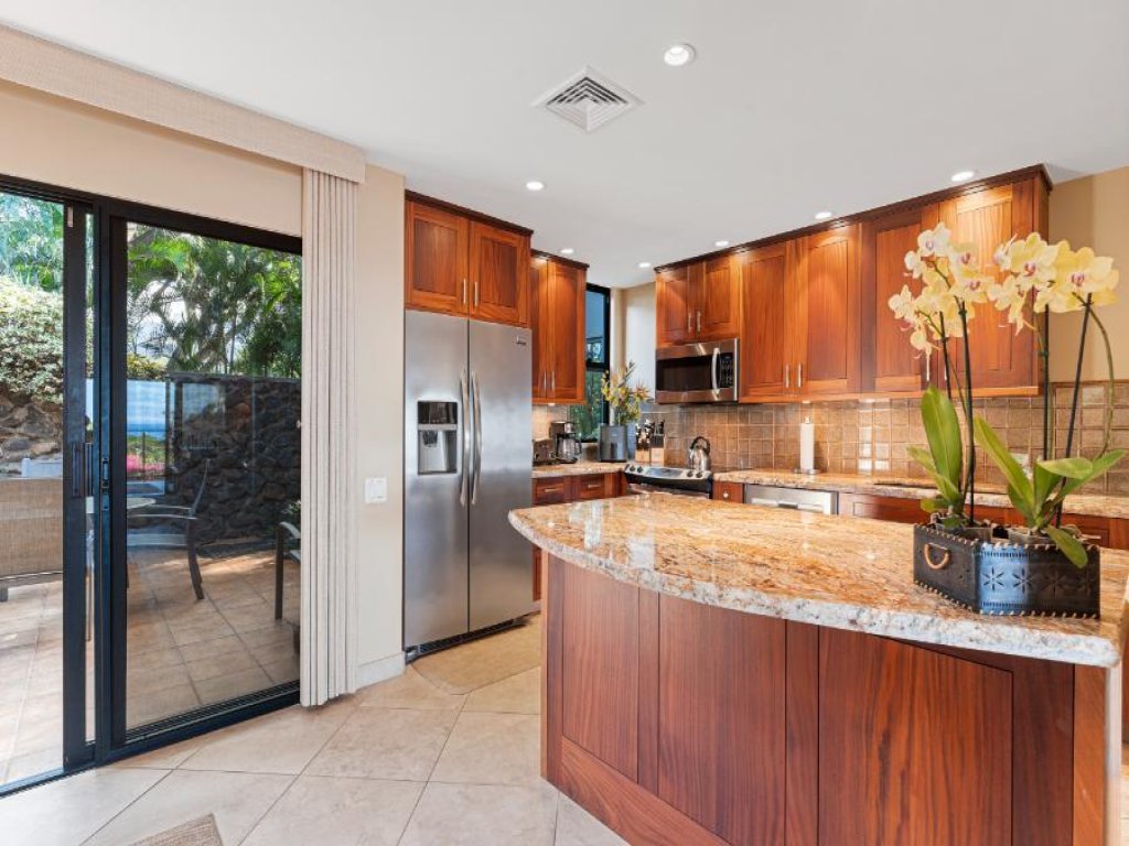 WAILEA ELUA, #2107* Vacation Rental in Hawaii - RedAwning
