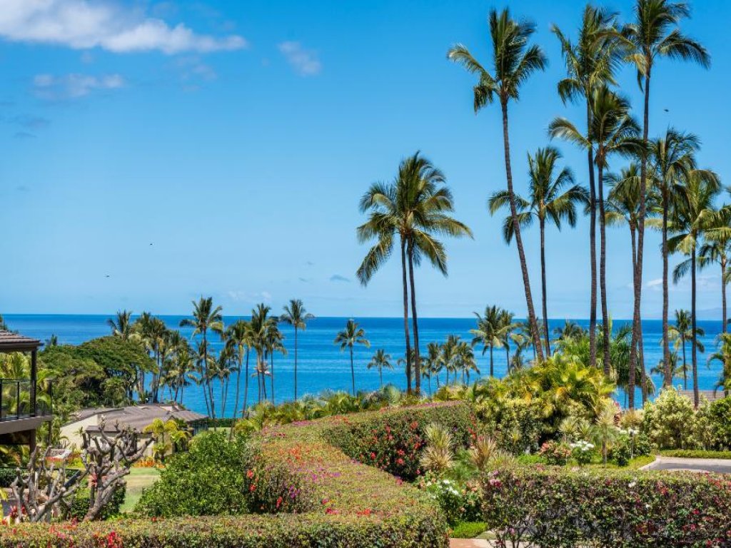 WAILEA ELUA, #2107* Vacation Rental in Hawaii - RedAwning