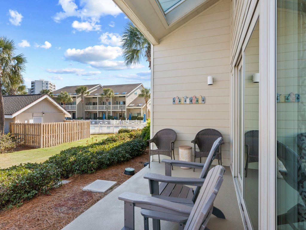 Sea Salt 166 Vacation Rental in Miramar Beach - RedAwning