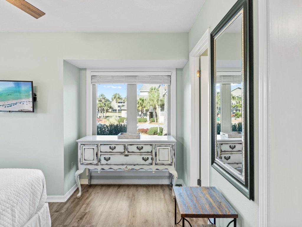 Sea Salt 166 Vacation Rental in Miramar Beach - RedAwning