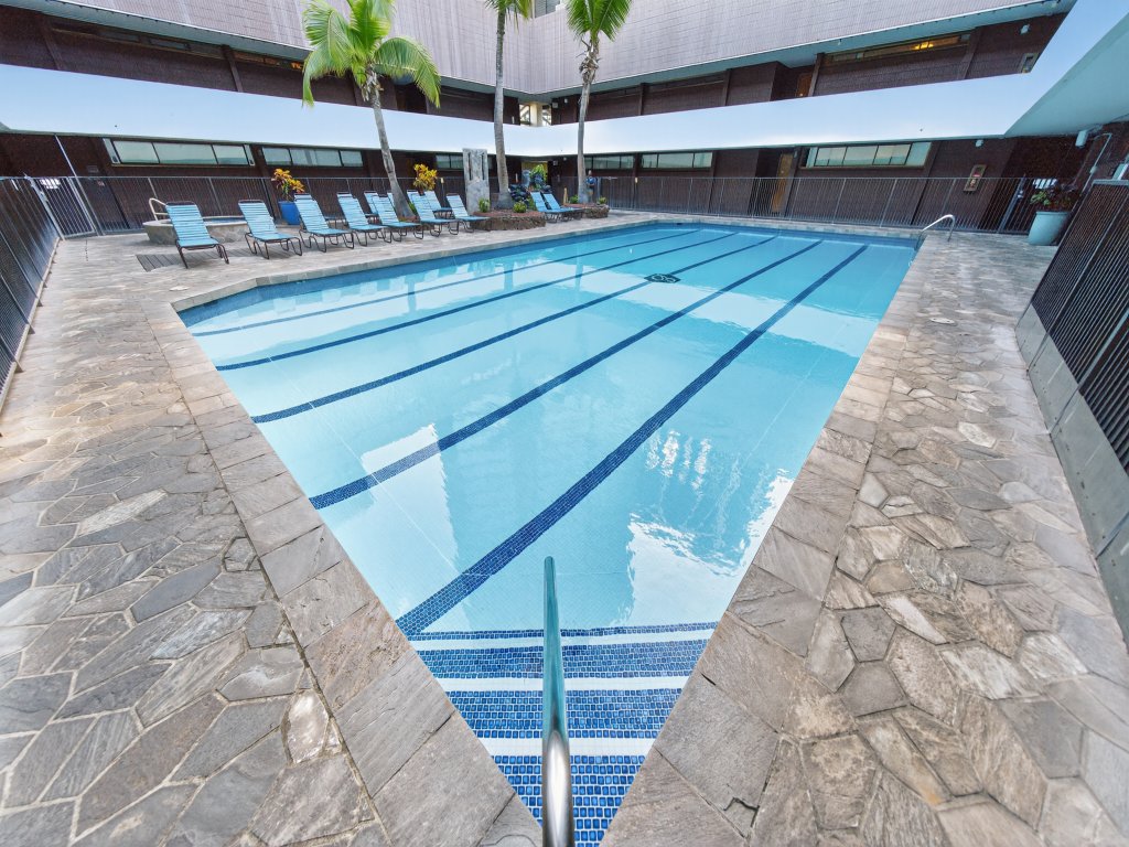 Chic DT Honolulu Executive Condo Vacation Rental in Honolulu - RedAwning