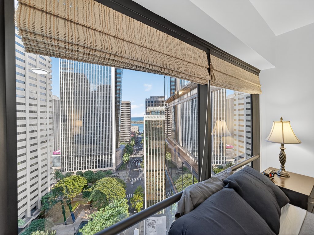 Chic DT Honolulu Executive Condo Vacation Rental in Honolulu - RedAwning