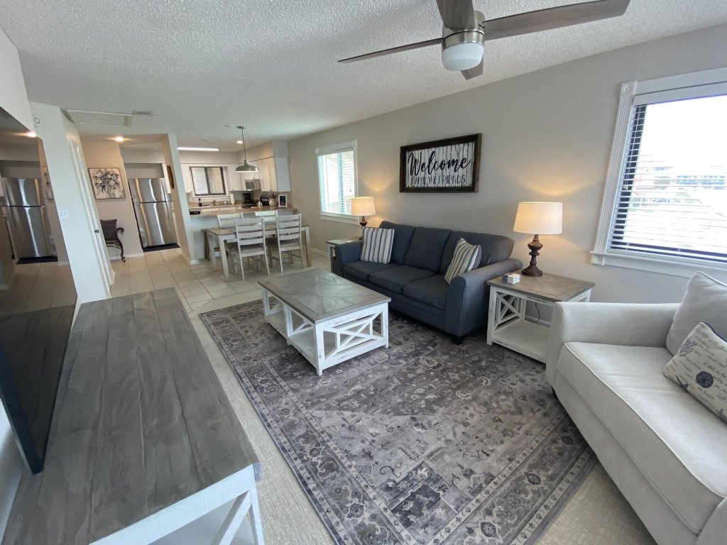 Bienvenue     Vacation Rental in Navarre - RedAwning