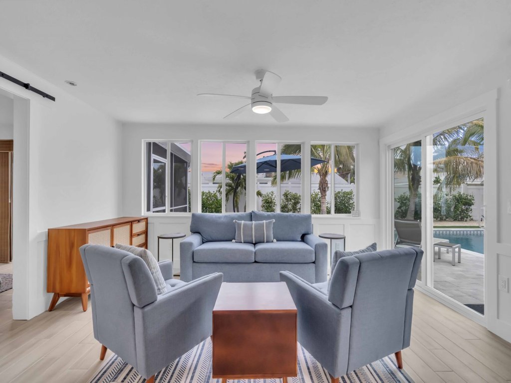 LivinGood Vacation Rental in Holmes Beach - RedAwning
