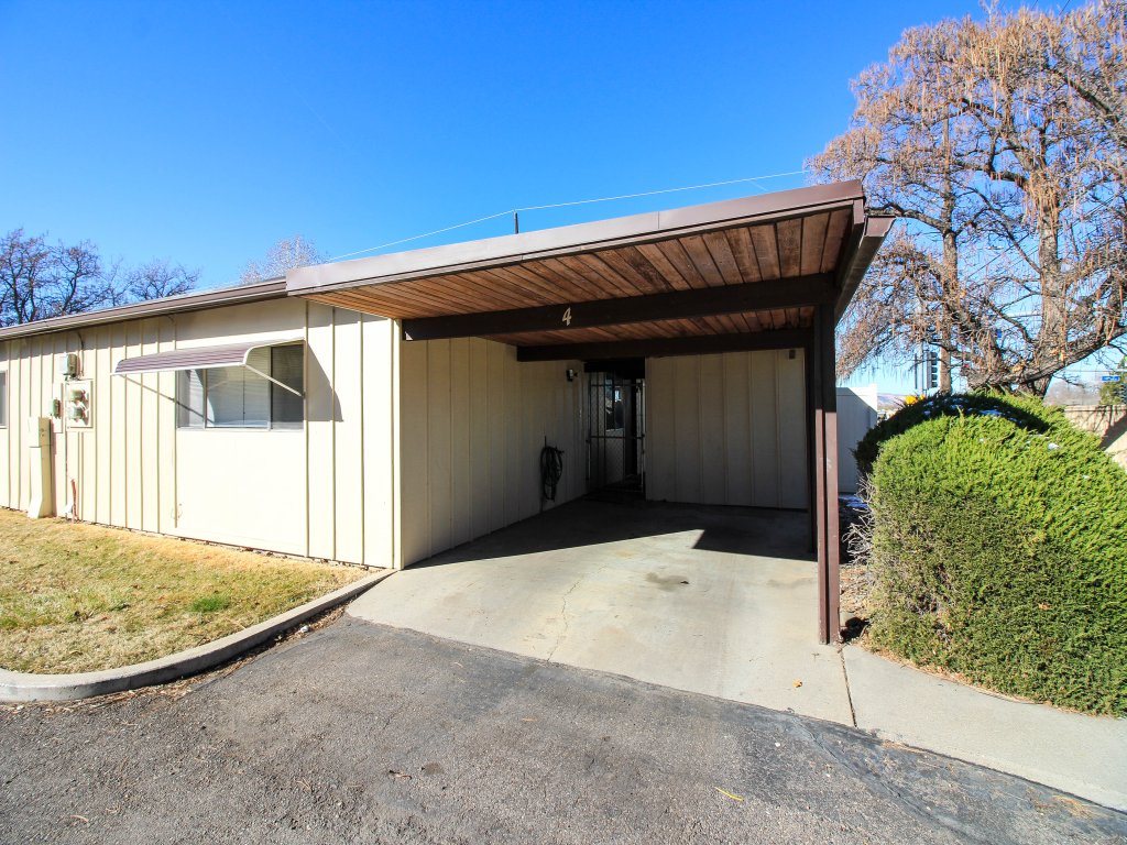 Cobalt Bungalow Vacation Rental in Grand Junction - RedAwning