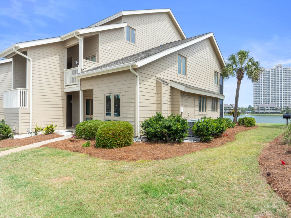 Family Tides 107 Vacation Rental in Miramar Beach - RedAwning