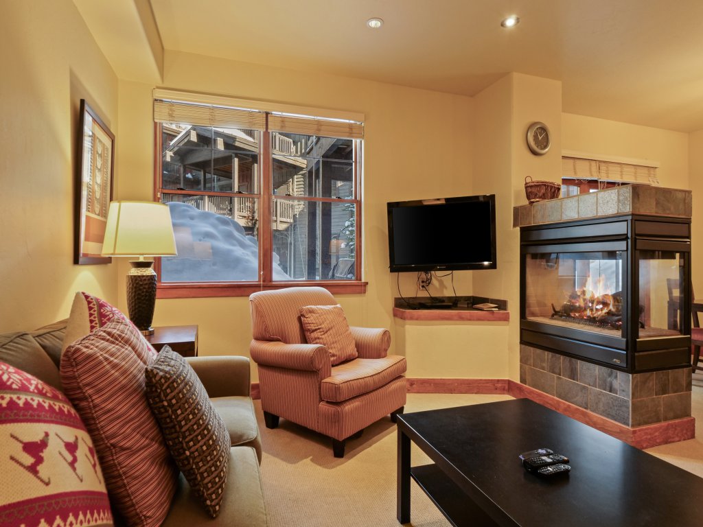 Cache 3 Bedroom Townhome # 2103 Vacation Rental in Copper Mountain - RedAwning