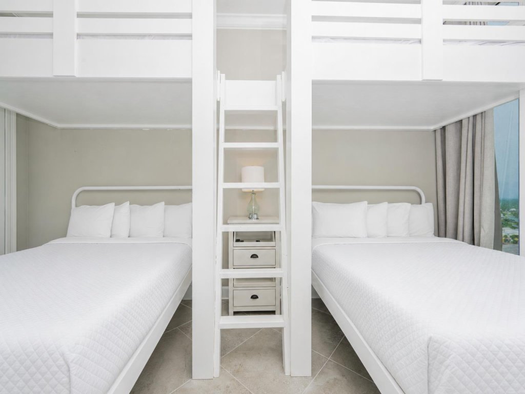Phoenix Gulf Towers 1508 Vacation Rental in Orange Beach - RedAwning